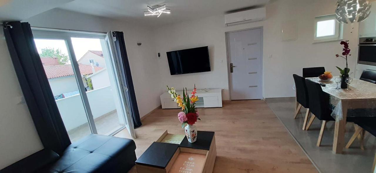 Penthaus Apartment N&M Baska Voda Exterior photo